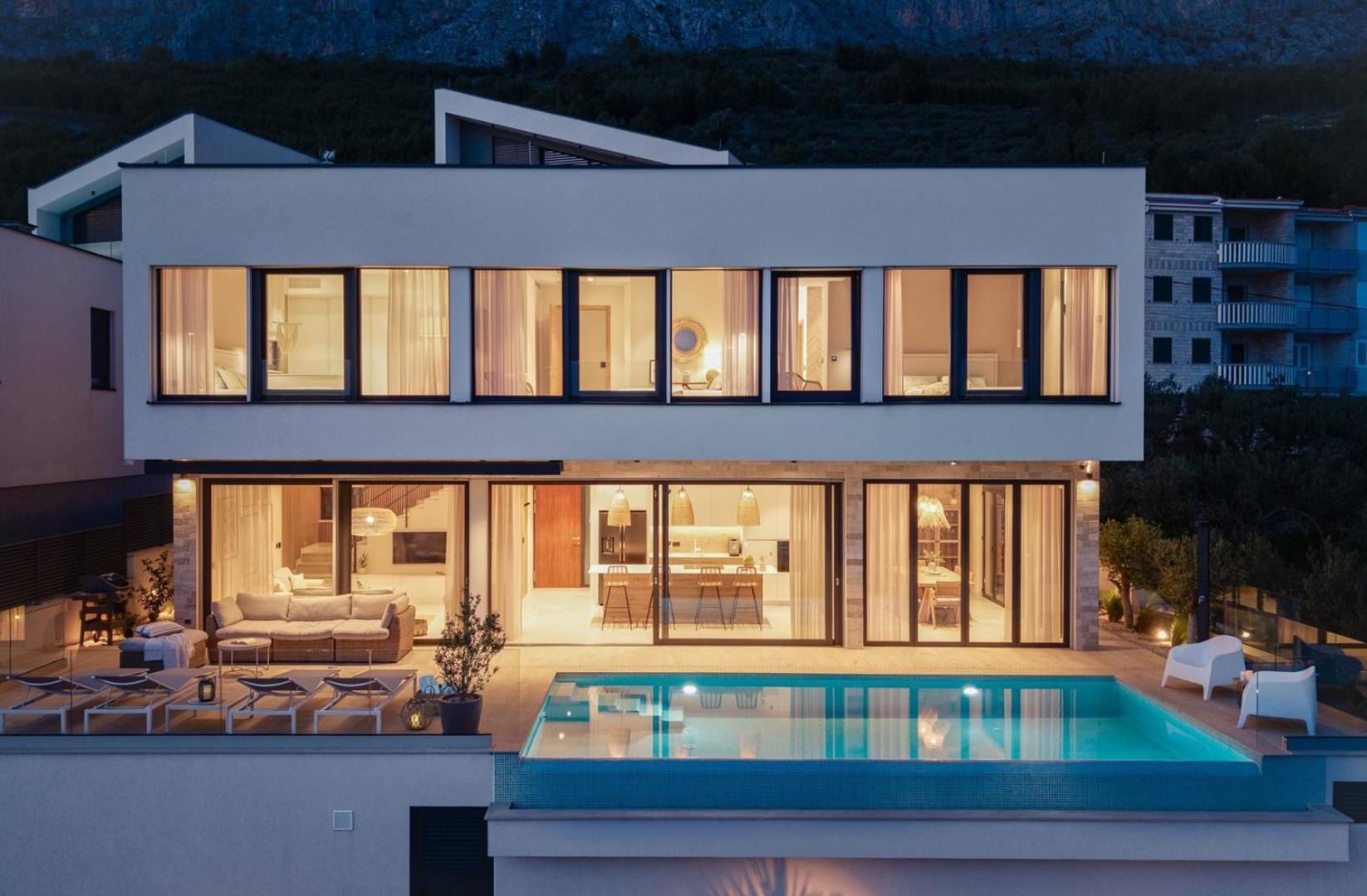 New! Ocean View Villa 耶塞尼采 外观 照片